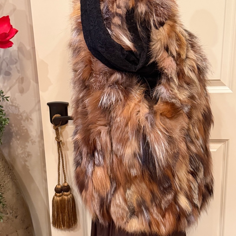 Fox Fur Vest - Picture 7 of 14
